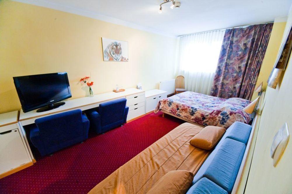 Hostel Malinowski City グリヴィツェ エクステリア 写真