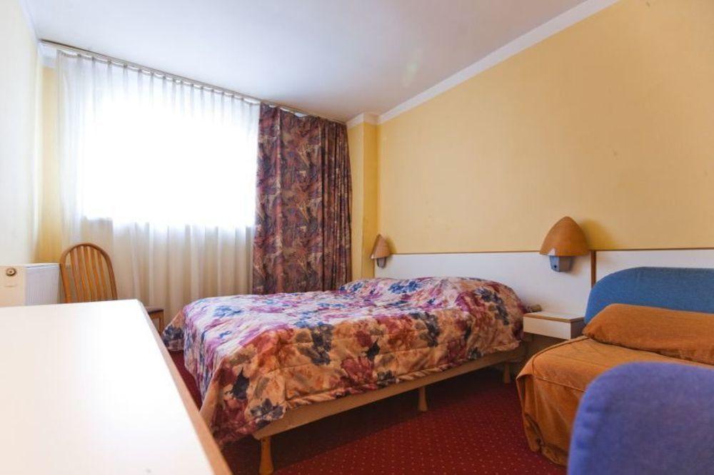 Hostel Malinowski City グリヴィツェ エクステリア 写真